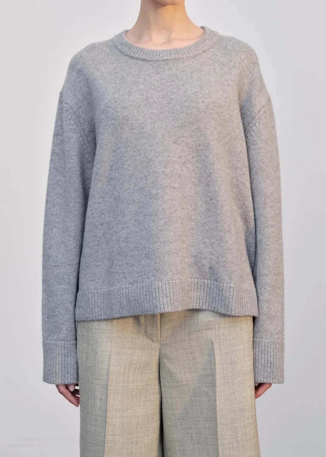 DOOFA KNIT ROUNDNECK | LIGHT GREY