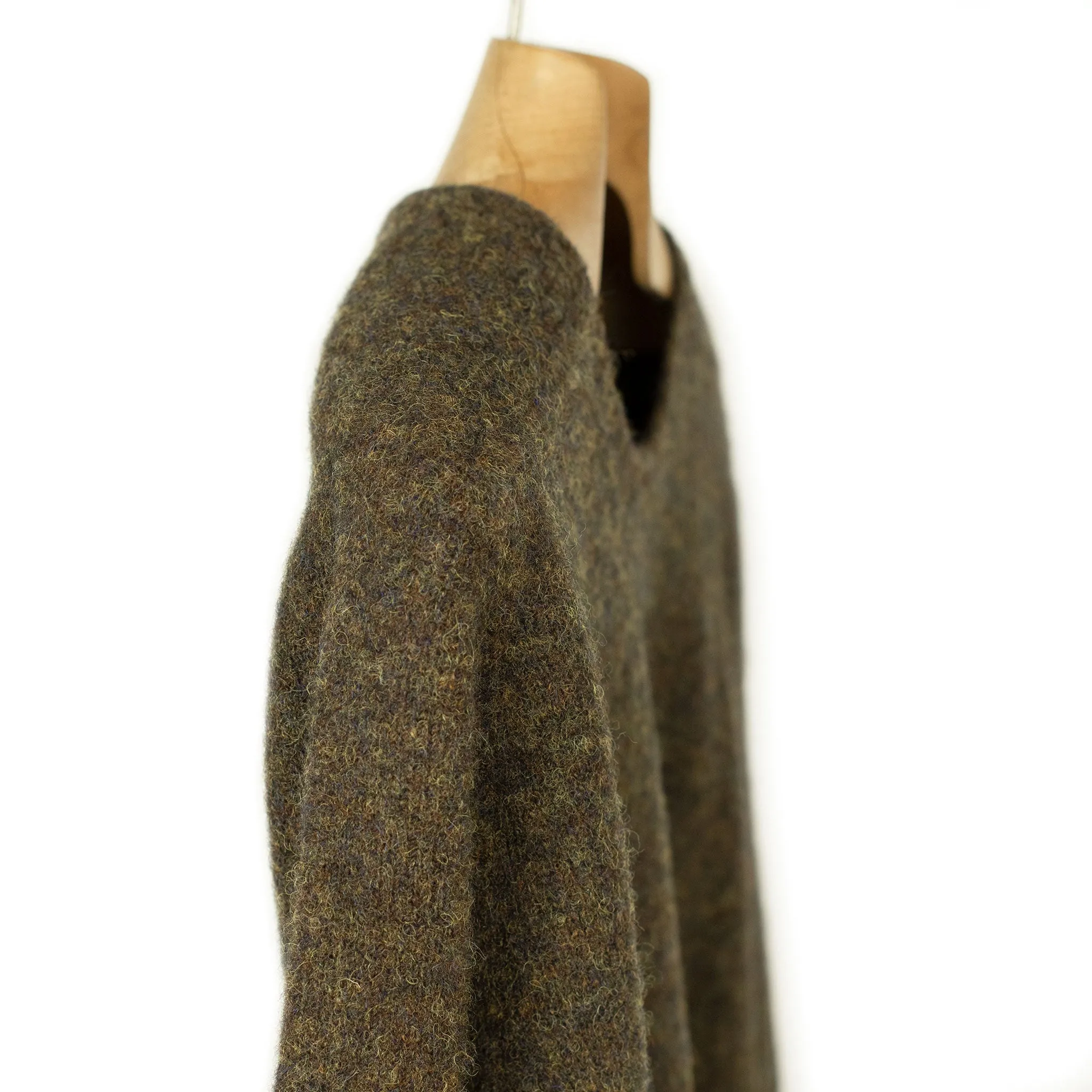 Saddle shoulder sweater in "Cocoa Brown" washed shetland wool