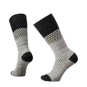 Smartwool Women's Everyday Popcorn Cable Full Cushion Crew Socks in Black