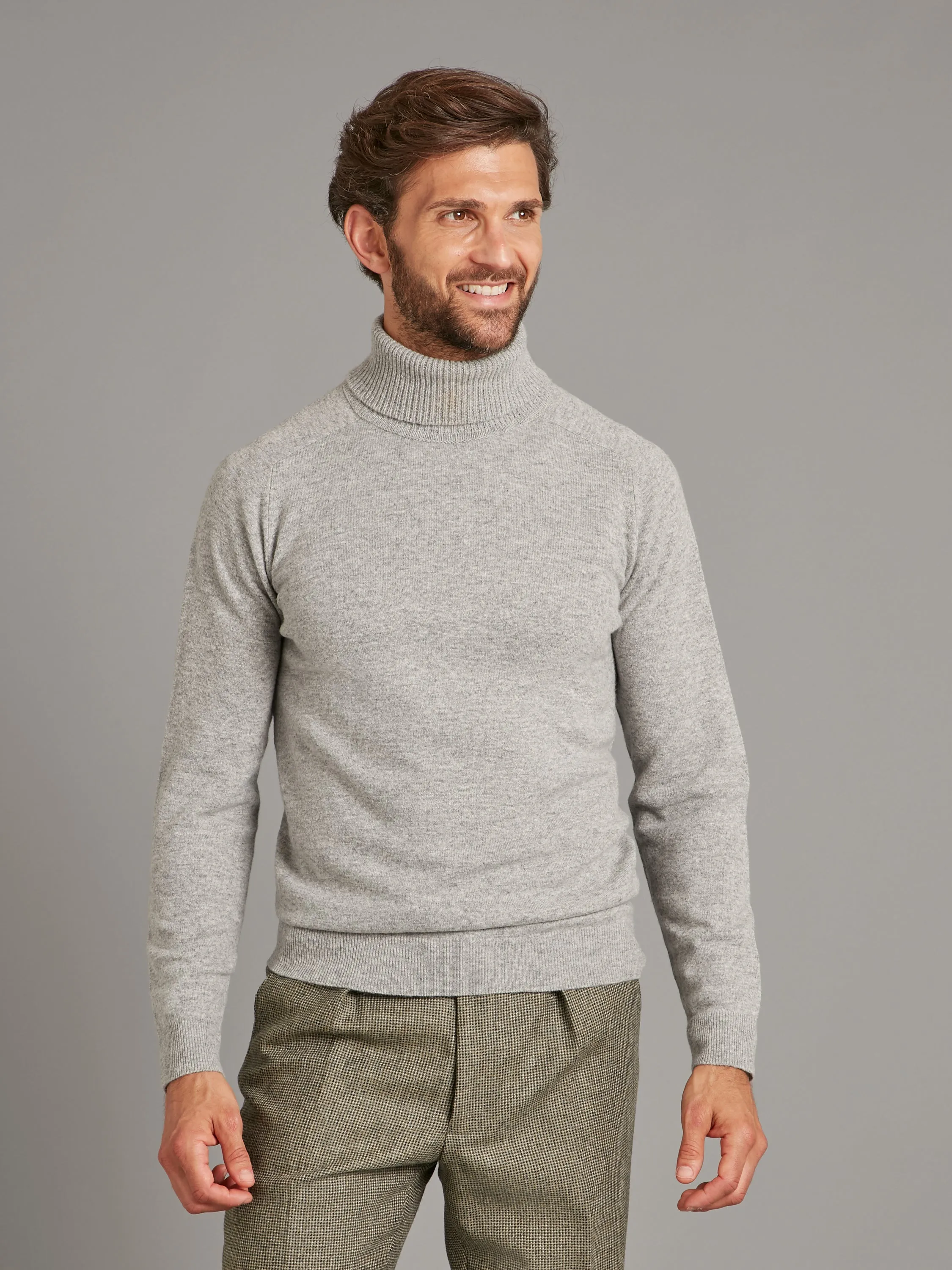 Turtle Neck Sweater - Super Geelong Silver